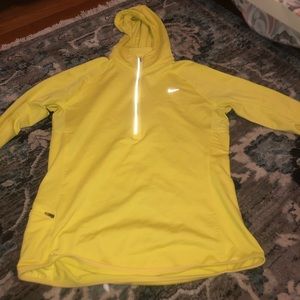 Women’s Nike Dry zip pullover